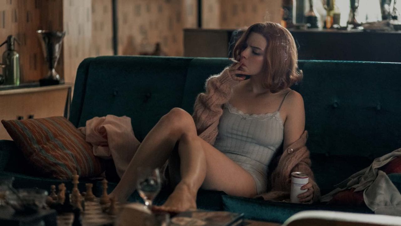 ‘Gambito de dama’ gana el Emmy a la mejor miniserie