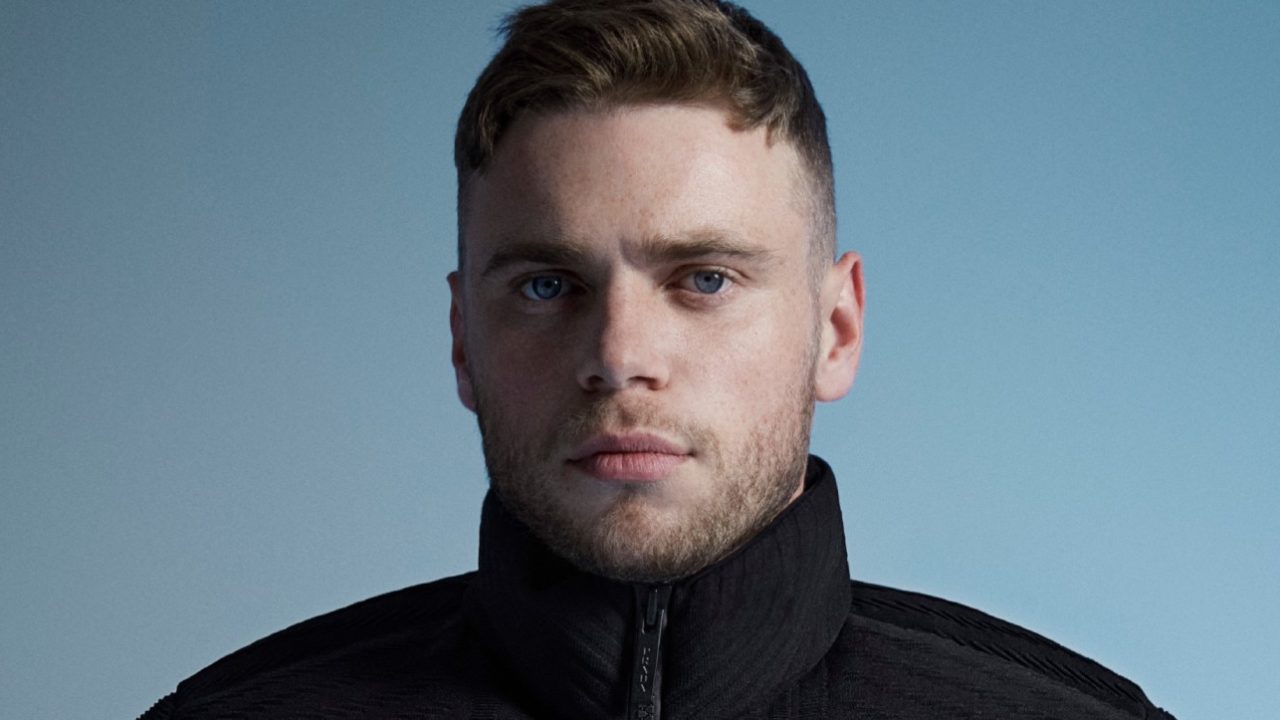 Gus Kenworthy muestra la cara más extrema de Prada este invierno