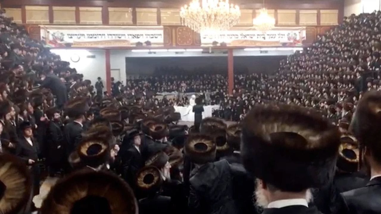Multan con 15,000 dólares multitudinaria boda judía ultraortodoxa en NY