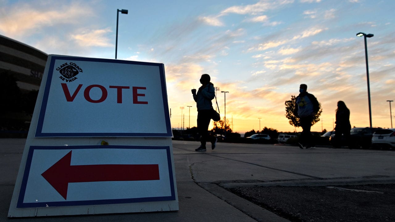 Grupos latinos acusan a Texas de ‘secuestrar la democracia’ con nuevo mapa electoral