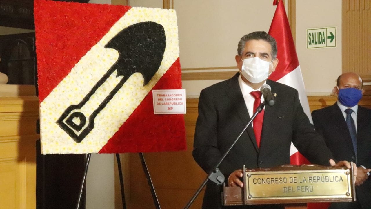 Manuel Merino renuncia a la Presidencia de Perú a una semana de tomar el poder