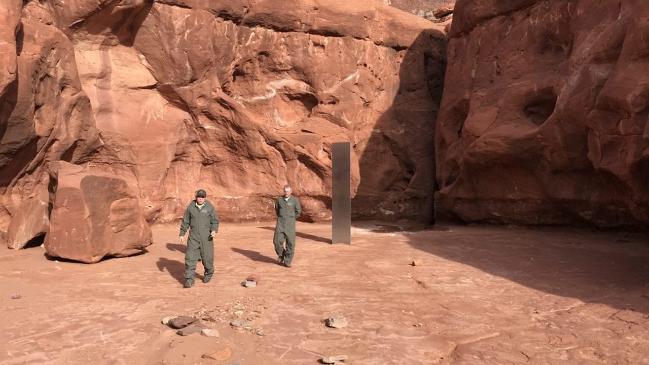 Encuentran extraño monolito de metal en el desierto de Utah