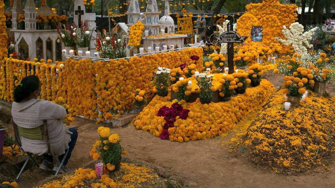 Un Día de Muertos distinto en México por la pandemia