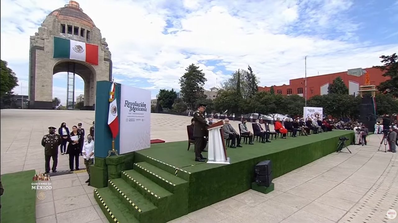 Sedena busca médicas cirujanas y polícias militares
