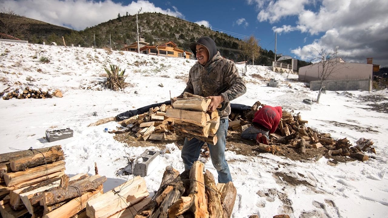 Tormentas invernales dejan nevadas en el norte del país