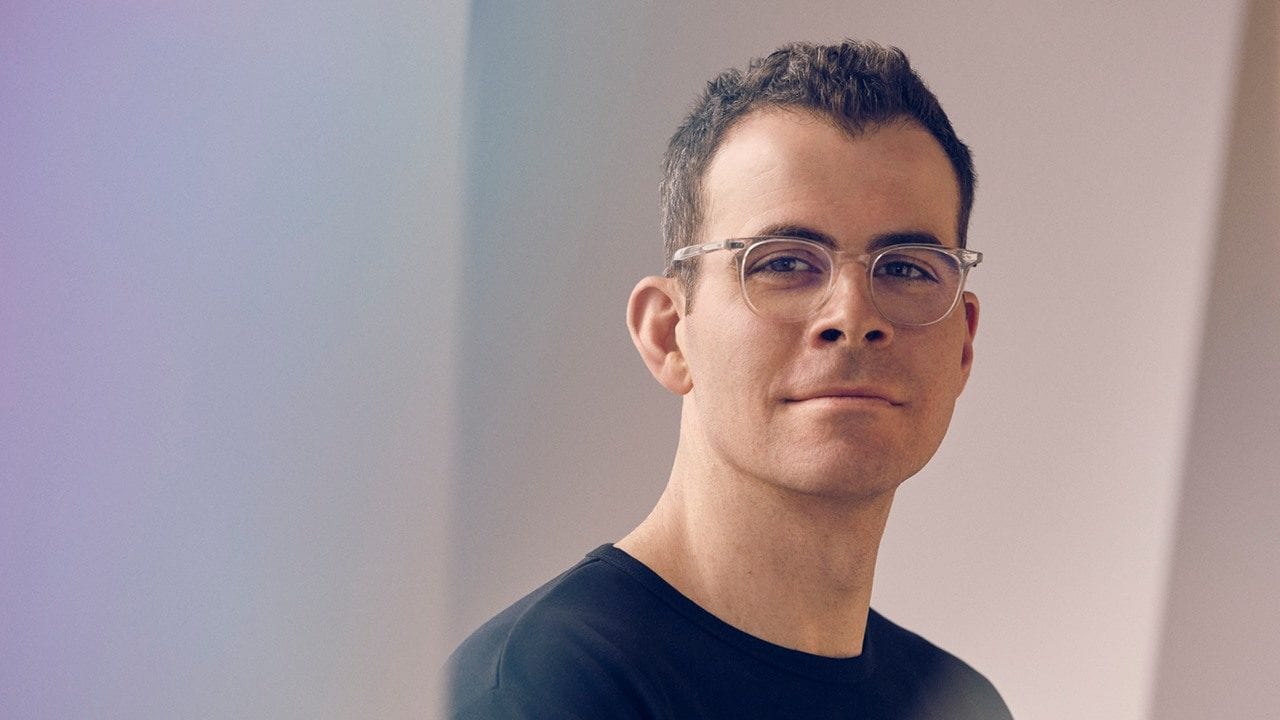 CEO de Instagram explica por qué deben ser parte de Facebook