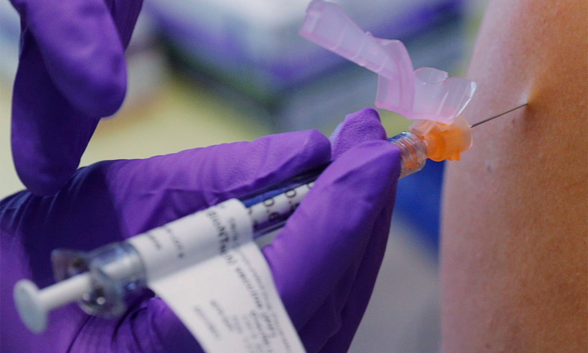 Experto dermatólogo dice que vacunas con ARN para el melanoma darán resultado