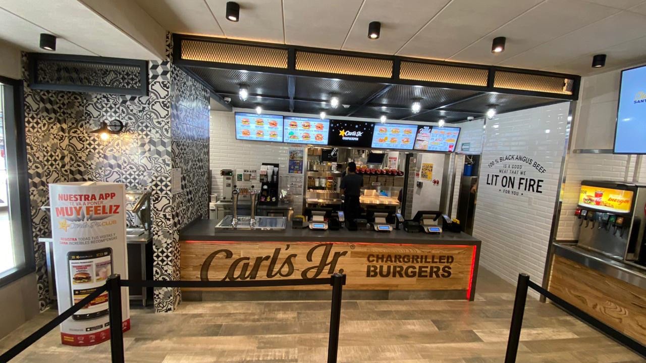 Selección 2021 | Carl’s Jr. echa la carne a la parrilla, va por 200 sucursales más en México