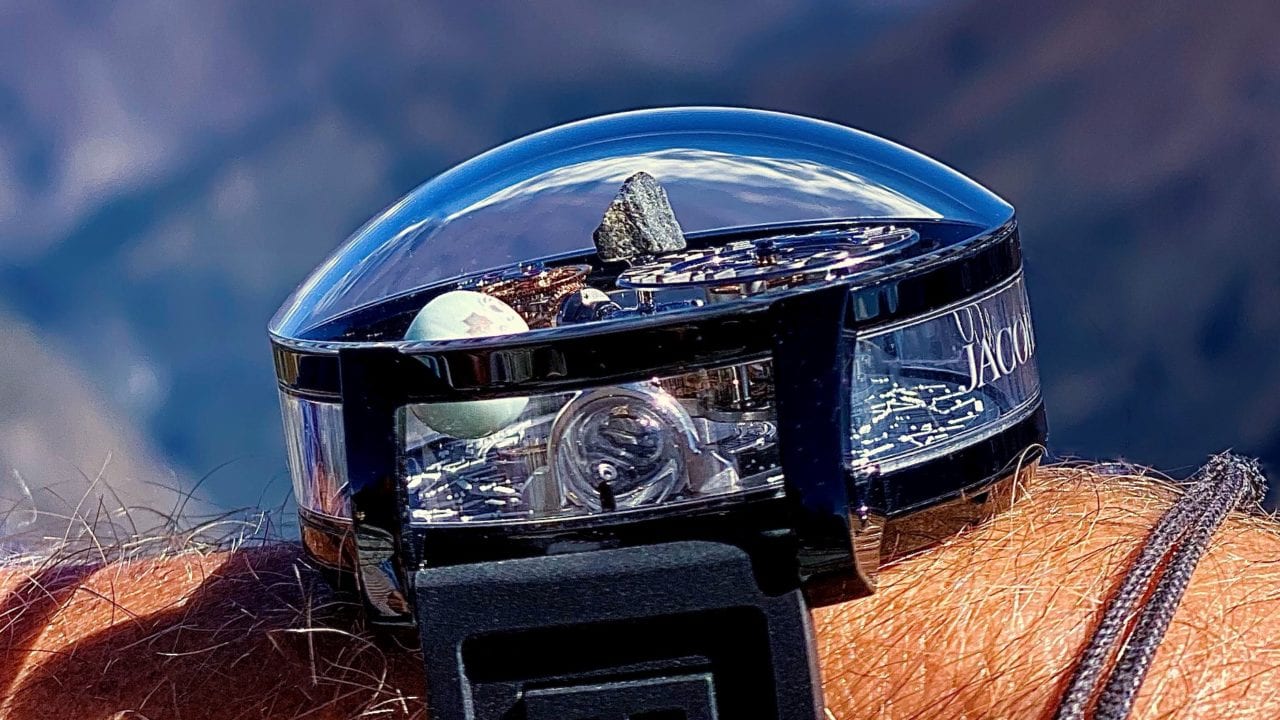 ‘Astronomia Everest’, el reloj que celebra al planeta Tierra