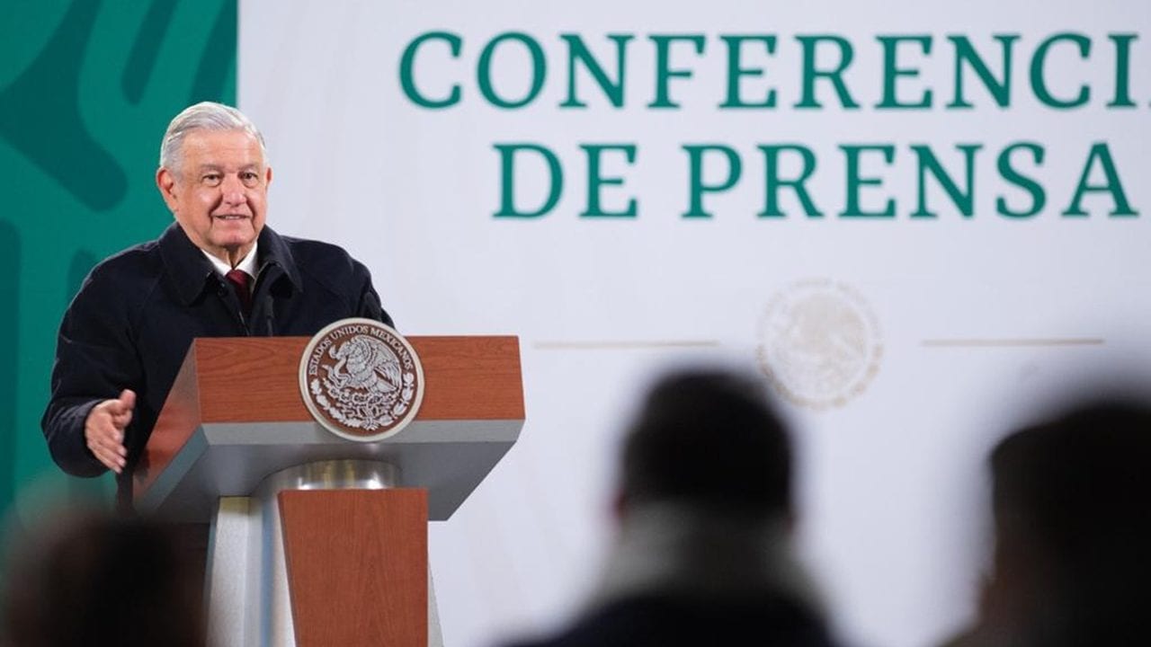 AMLO alista reforma para absorber al IFT, Inai y más organismos autónomos