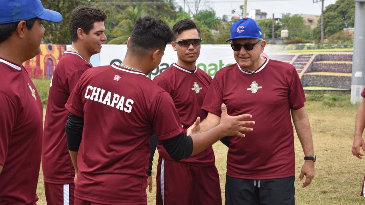 Sedatu remodelará estadio de beisbol donde juega equipo de Pío López Obrador