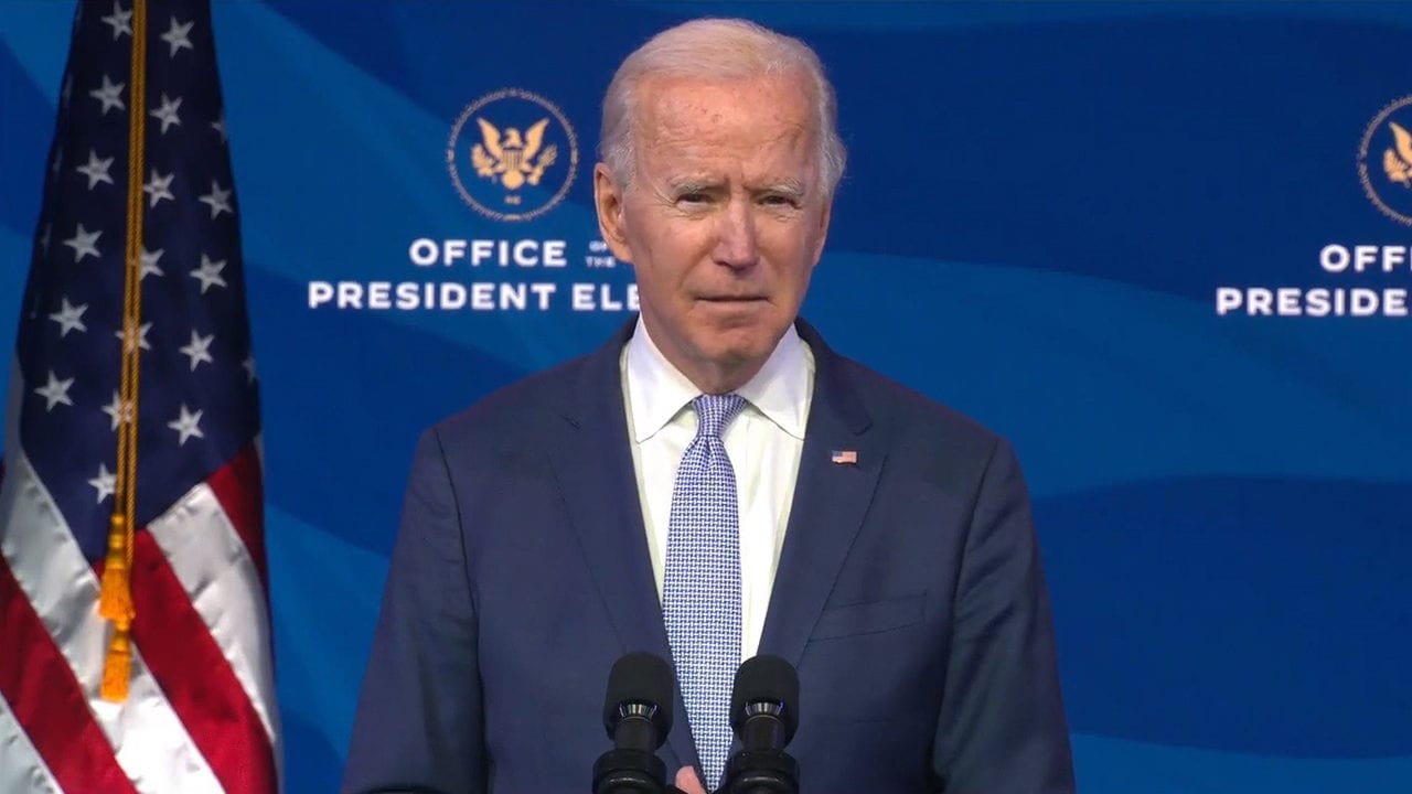 Biden planea iniciar con una docena de medidas para deshacer políticas de Trump