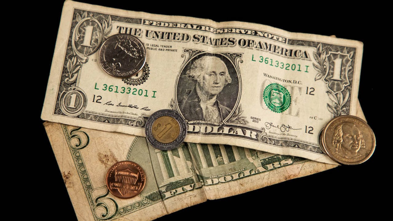 Peso y bolsa ganan tras informe de inflación al productor en EU