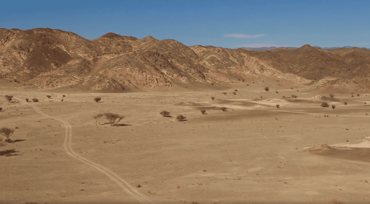 Arabia Saudita construirá La Línea, una ciudad de cero carbono enclavada en la naturaleza