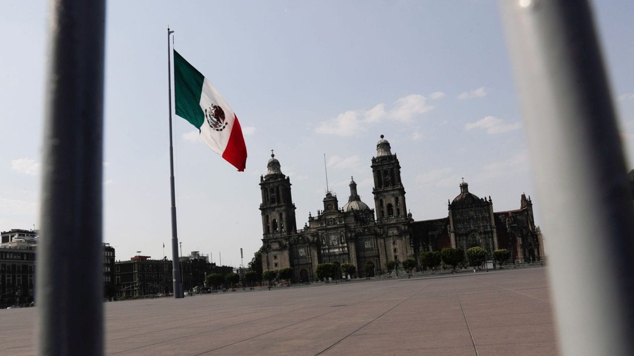 México reporta 329 réplicas del sismo de 6.1 grados ocurrido en Michoacán