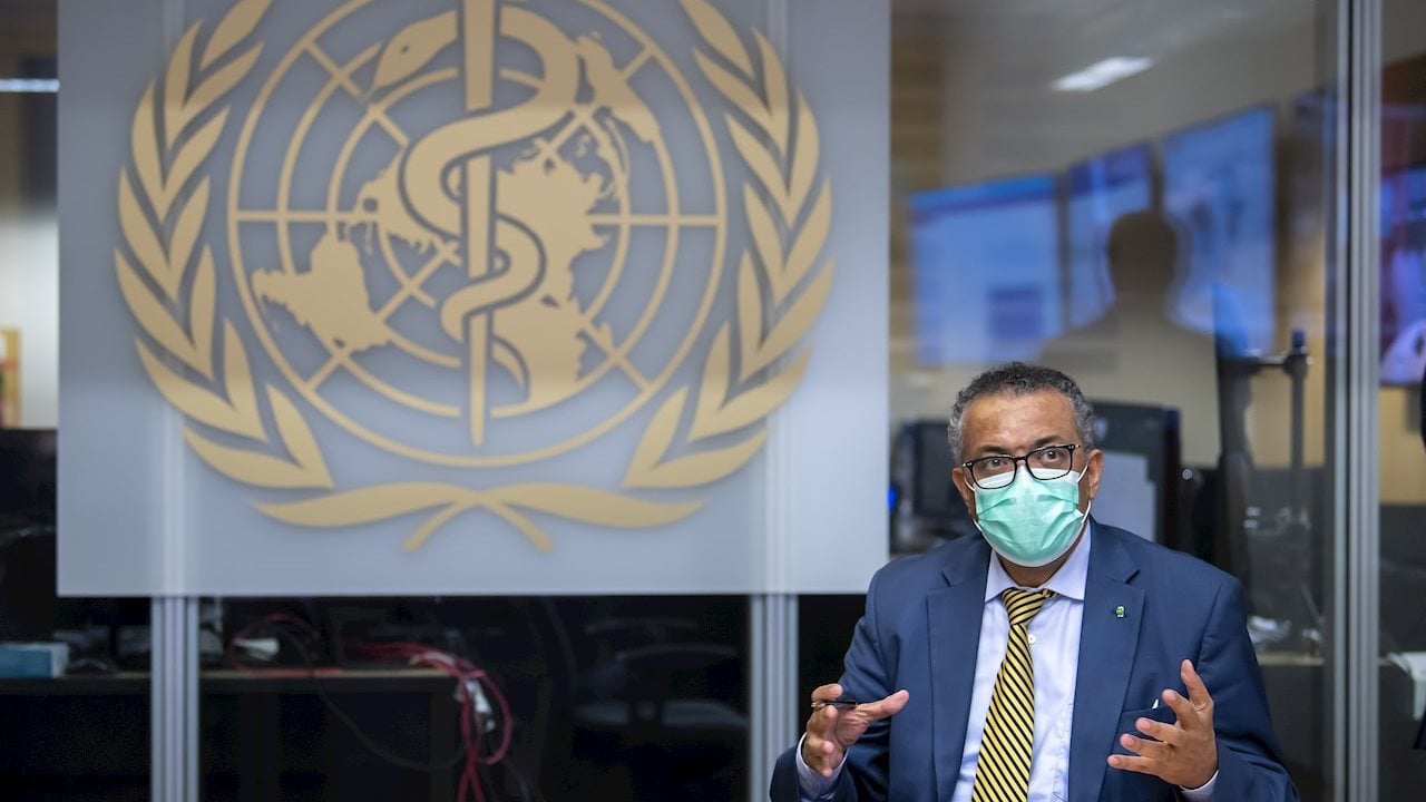 Es ‘peligroso’ asumir que la pandemia se acerca a su fin: jefe de la OMS