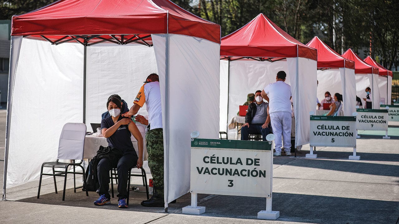 Adulto mayor fallece tras vacunarse contra Covid-19 en Azcapotzalco