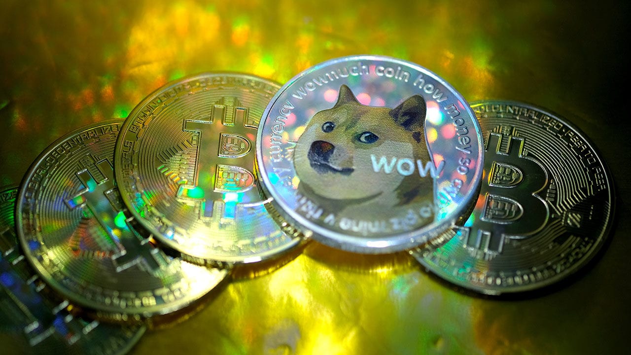 Dogecoin no para; registra incremento diario del 37%: es la cuarta criptomoneda más valiosa
