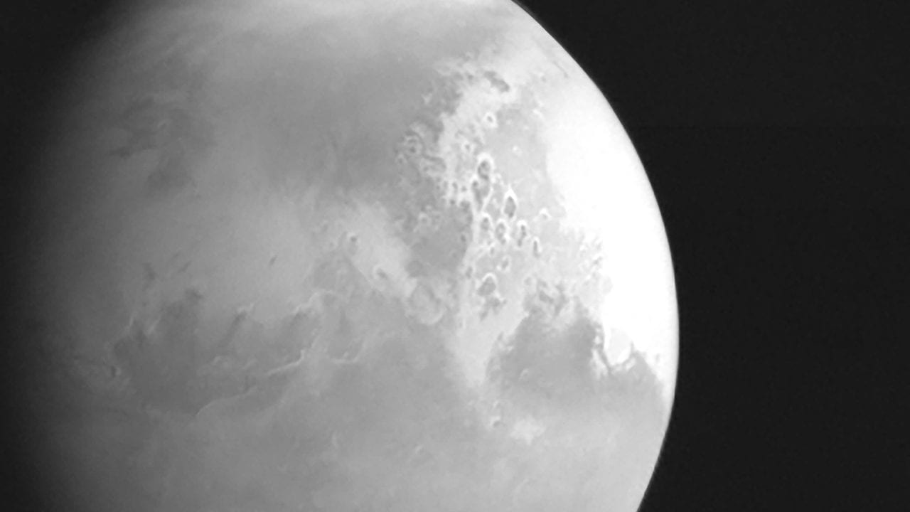 Sonda espacial china publica primera imagen de Marte