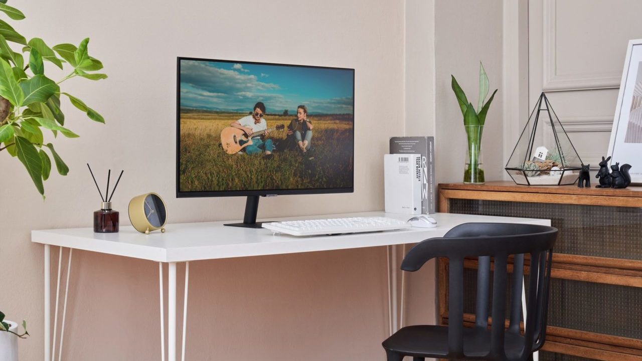 Samsung revoluciona la experiencia de hacer home office y ver Netflix