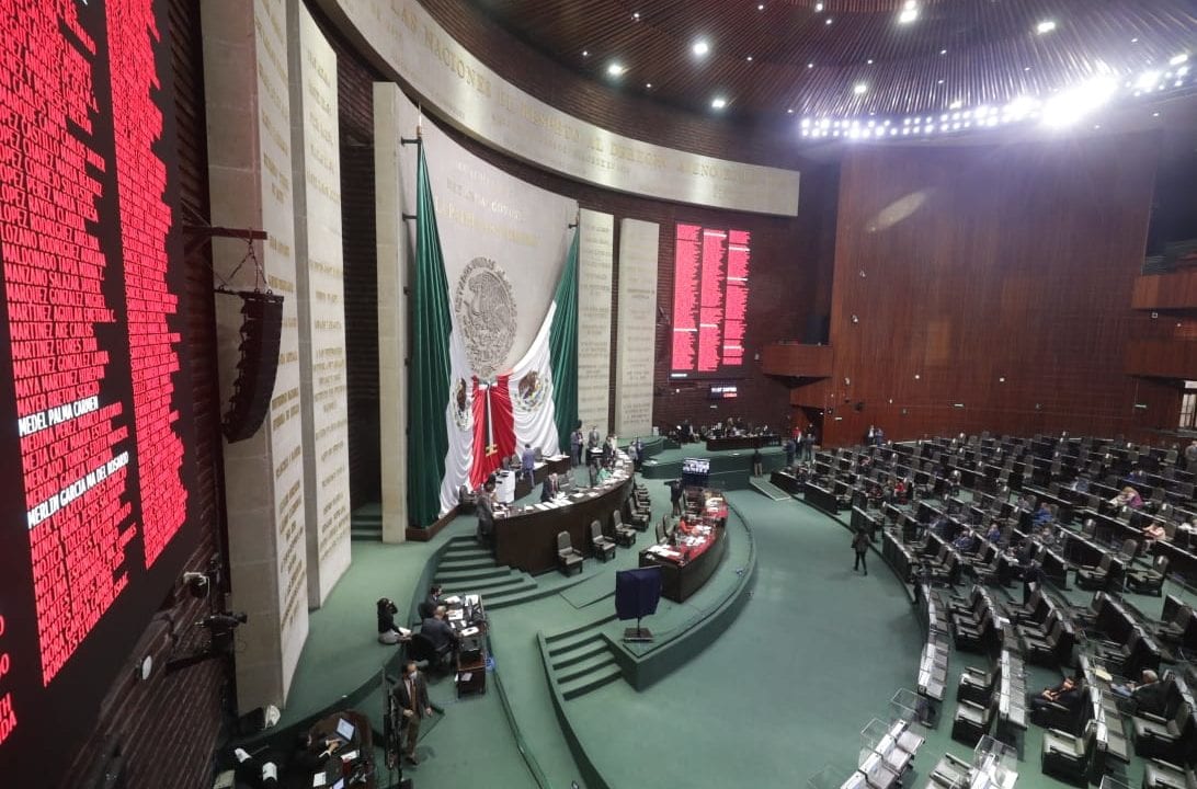 Diputados avalan reforma eléctrica de AMLO
