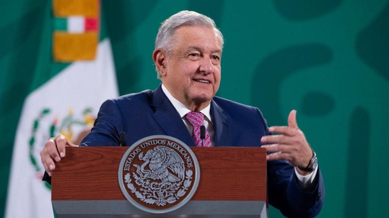 Respeto al doctor Gatell, pero no voy a usar cubrebocas: AMLO