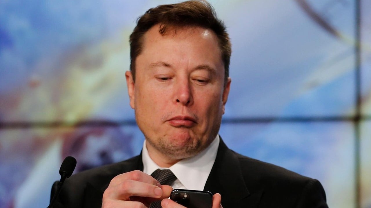 Elon Musk vende 4.5 millones de acciones de Tesla valoradas en 5 mdd para cubrir impuestos