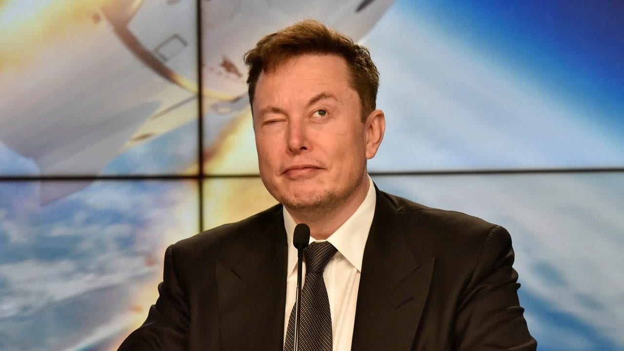 Musk amaga con abandonar acuerdo por Twitter si no proporcionan datos