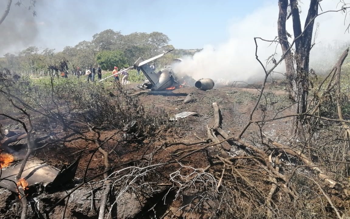 Avión de la Fuerza Aérea sufre accidente: mueren 6 militares
