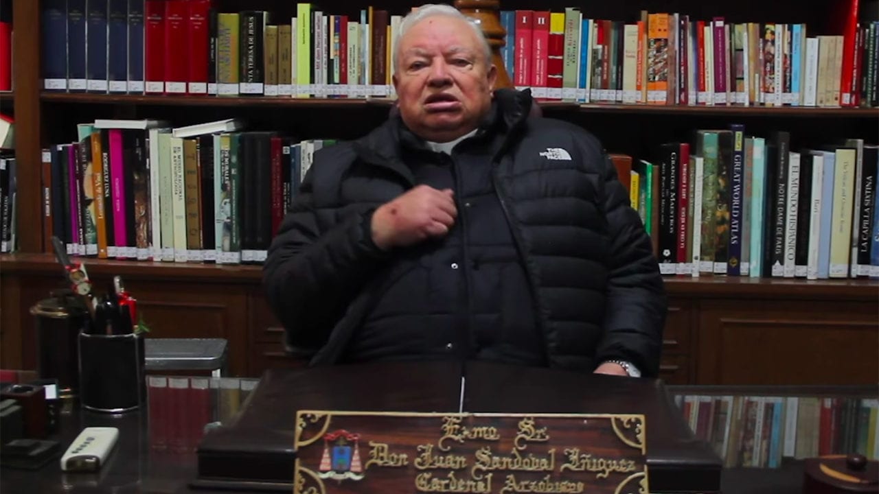 El cardenal Juan Sandoval Íñiguez está en terapia intensiva