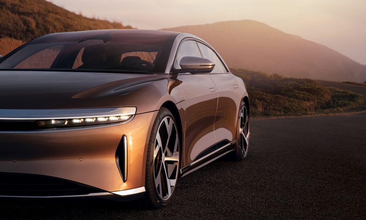 Lucid obtiene 1,500 mdd en financiación antes del lanzamiento de su nuevo SUV eléctrico