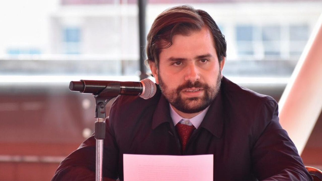 Nombran a Alejandro Svarch nuevo titular de la Cofepris