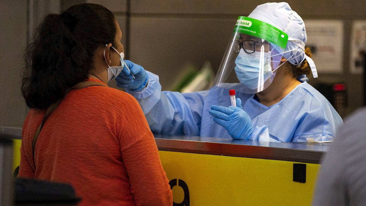 Detectan nueva variante de coronavirus en el sur de California