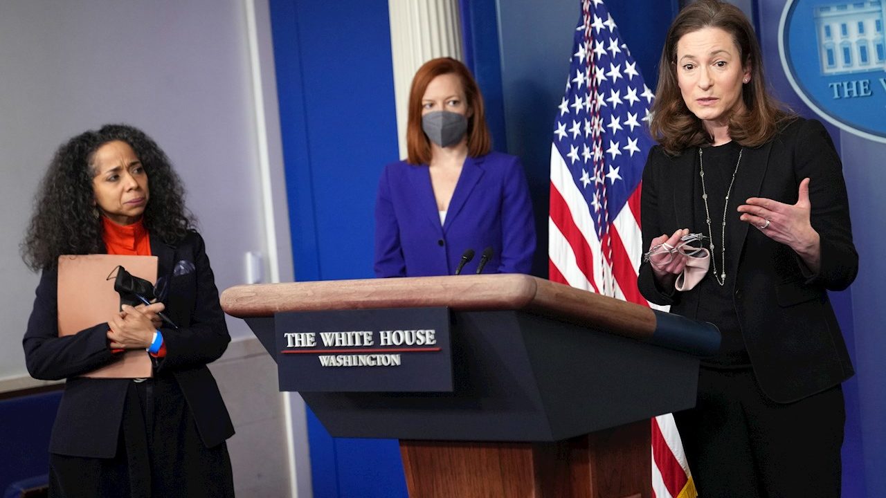 Biden eleva las políticas de igualdad de género con nuevo consejo de asesoras
