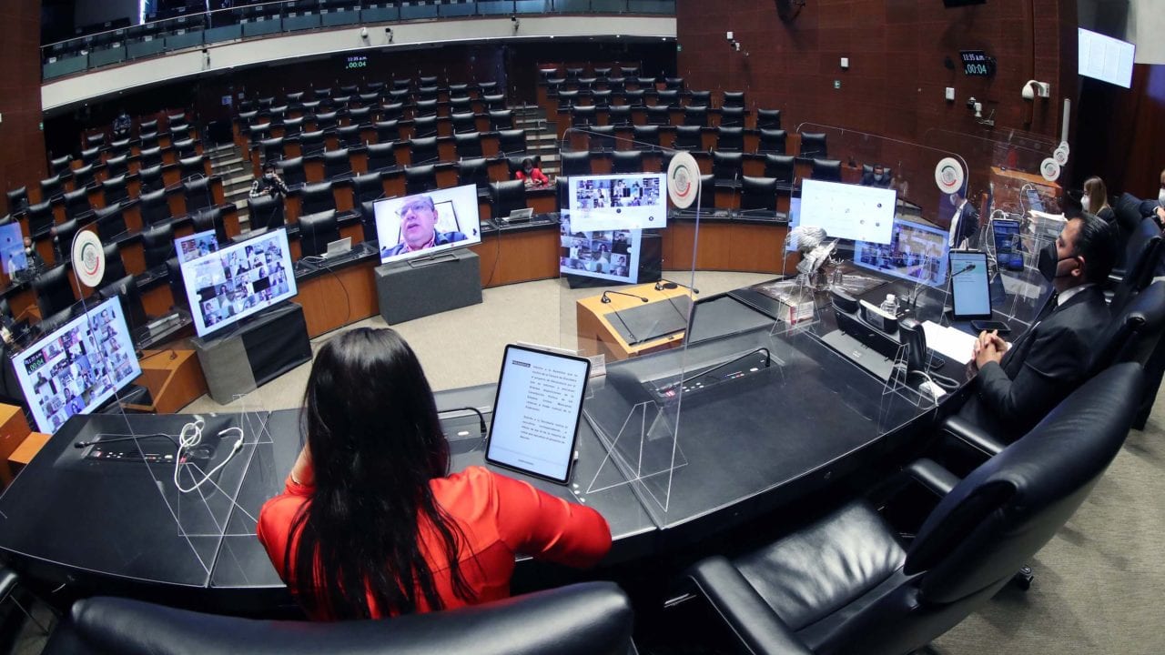 Senadores avalan ley ferroviaria; reducen concesiones de 50 a 30 años