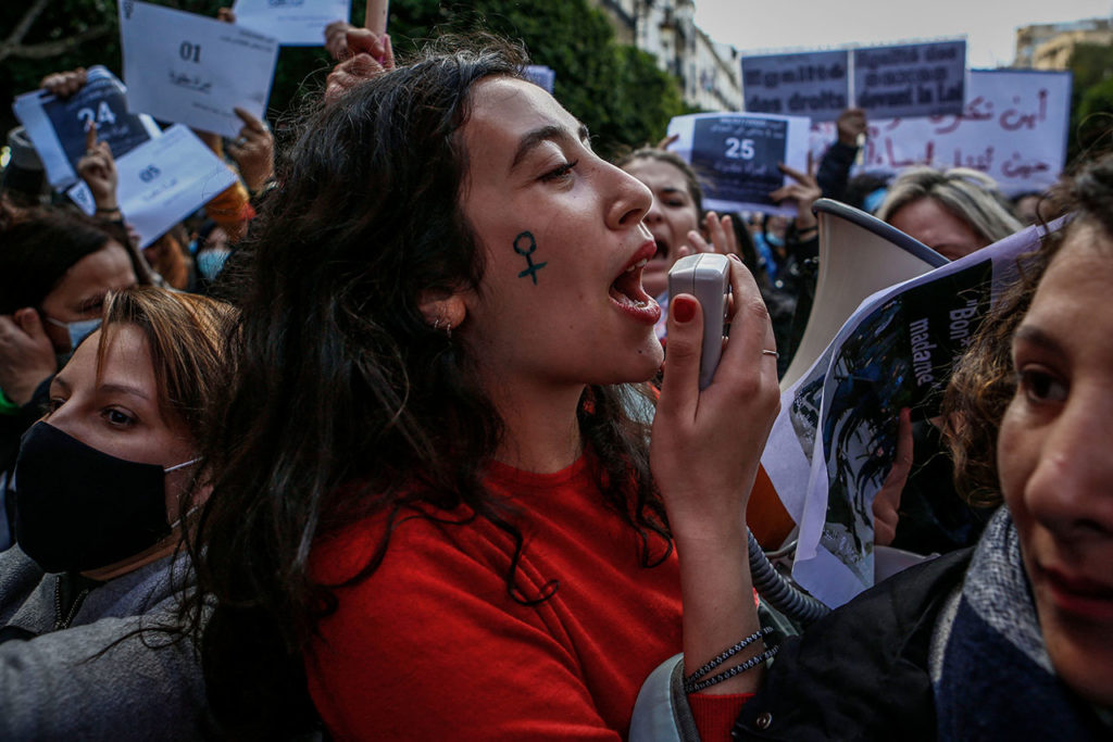 Mujeres Anti-government demonstrations in Algeria