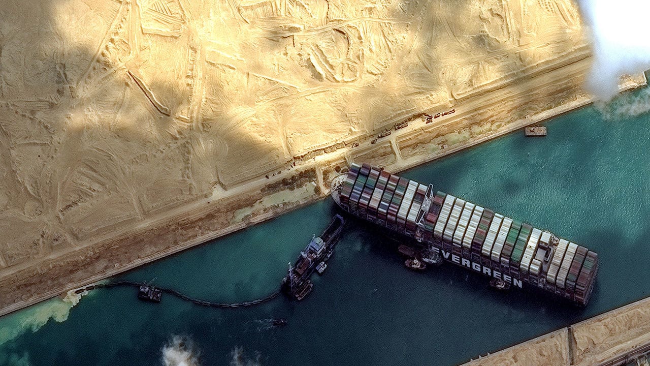 Egipto empieza a ampliar el Canal de Suez tras el bloqueo del Ever Given