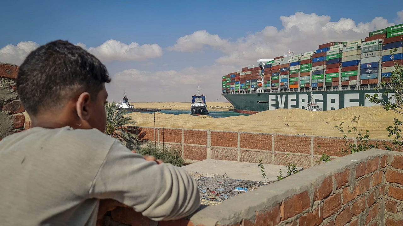 Canal de Suez afirma alcanzar ingresos récord pese al bloqueo del Ever Given
