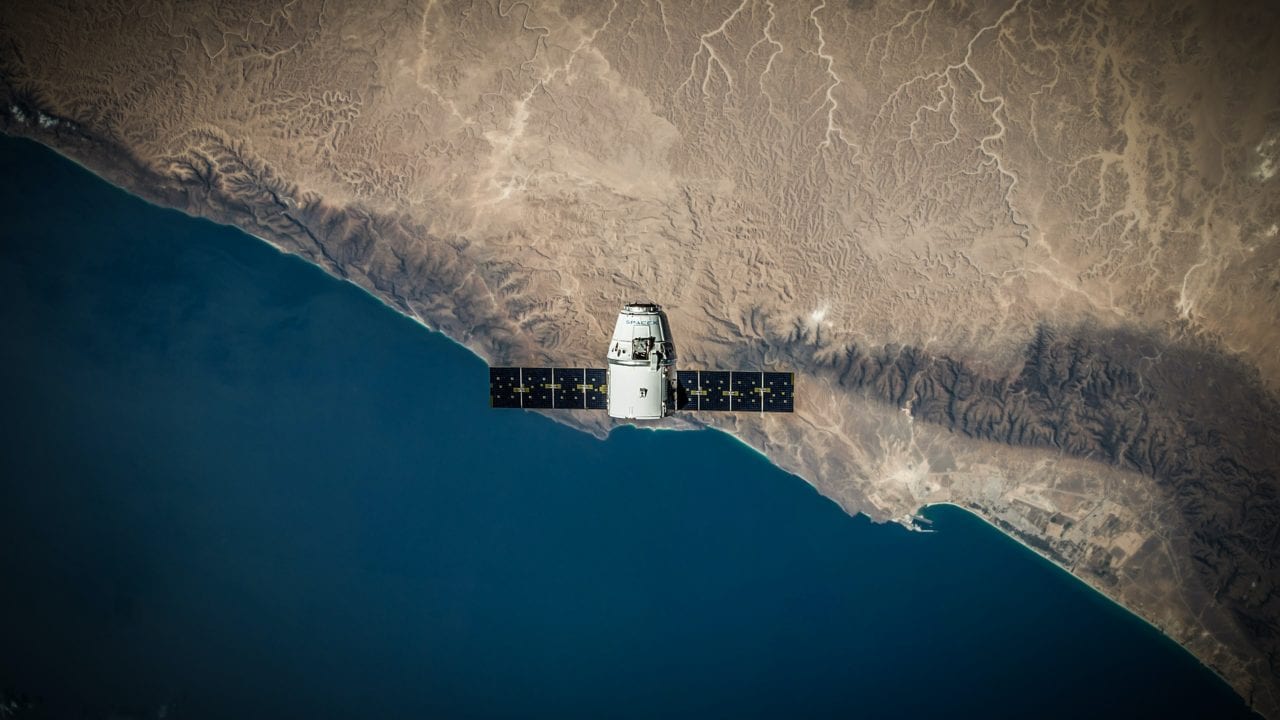 La próxima frontera en el espacio está más cerca: bienvenido al mundo de los satélites en órbita terrestre