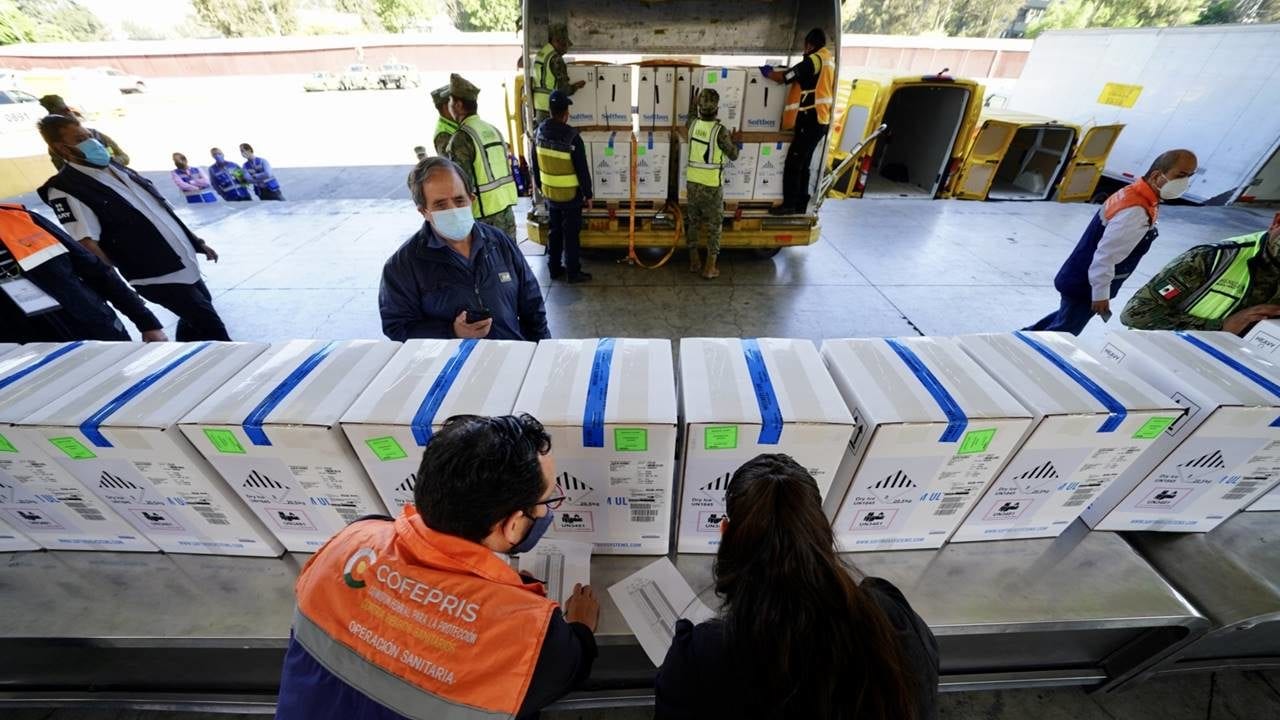 Arriban 487,500 vacunas de Pfizer; esperan para esta semana 1 millón 170,625 más