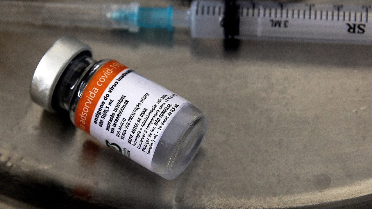 La vacuna de Sinovac con refuerzo de Pfizer es menos eficaz contra Ómicron: estudio