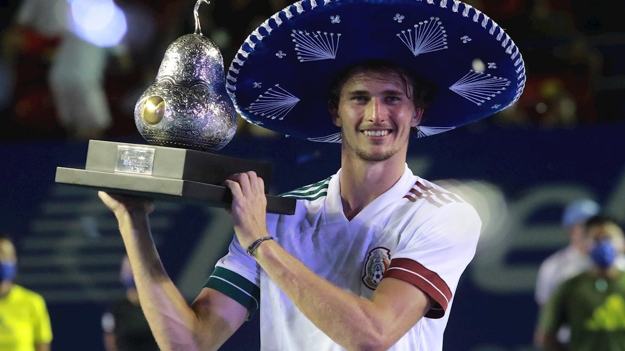 Zverev derrota a Titsipas en épico duelo y gana el Abierto de Acapulco