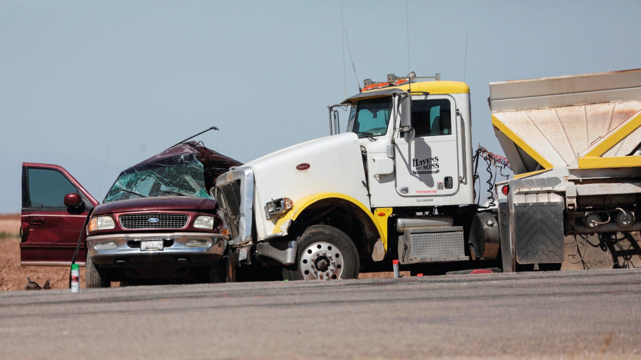 SRE confirma muerte de 10 mexicanos en accidente en California