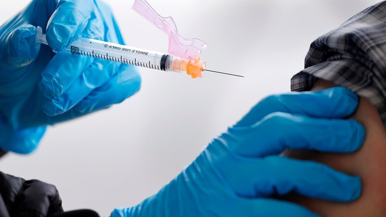 Alaska abre vacunación contra Covid-19 a todos los mayores de 16 años