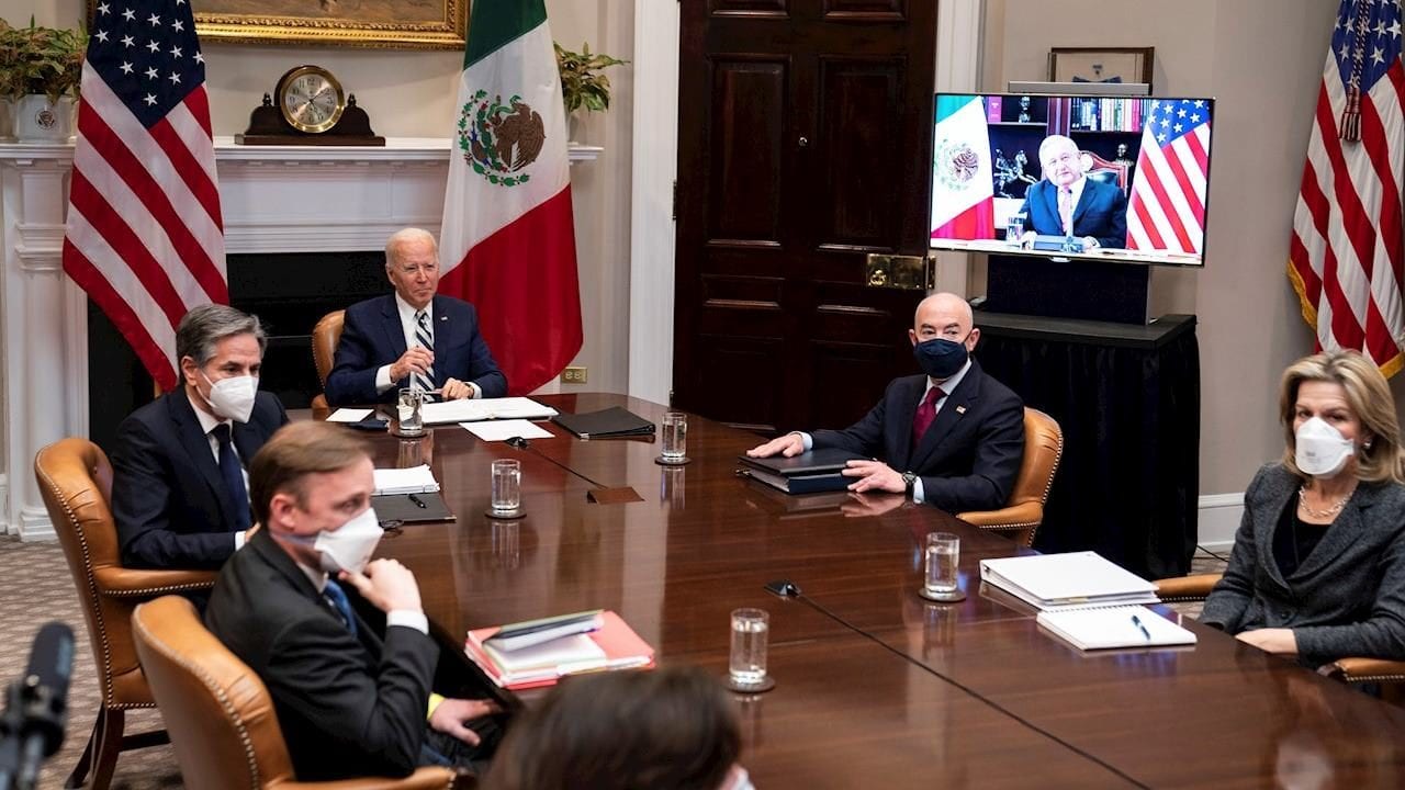 Reunión con Biden fue para lo fundamental, no para reforma eléctrica: AMLO