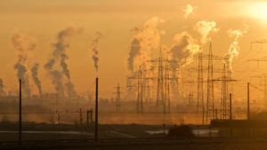 instalaciones industriales-empresas rentables-liberan-residuos tóxicos-medio ambiente