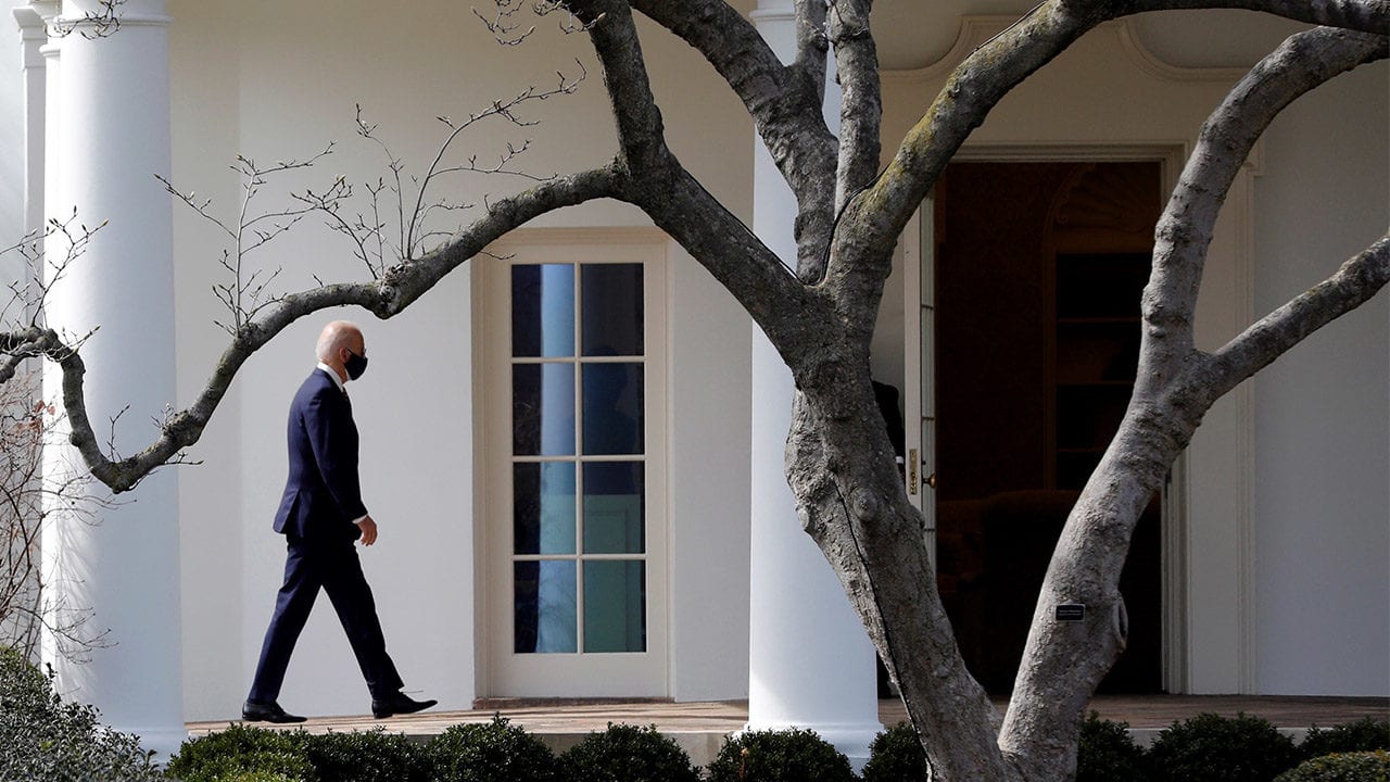 Biden celebra que se haya hecho justicia en el caso de George Floyd