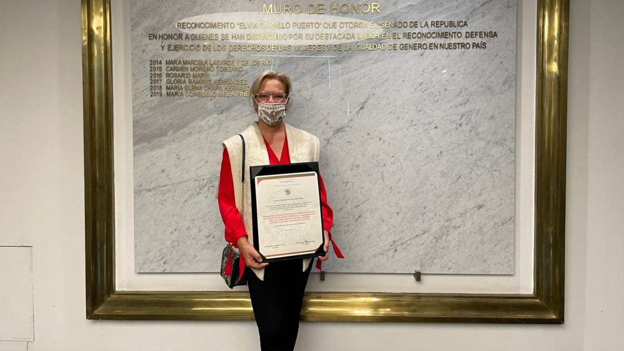 Ratifican como embajadora a González-Blanco, la extitular de Semarnat que retrasó un avión