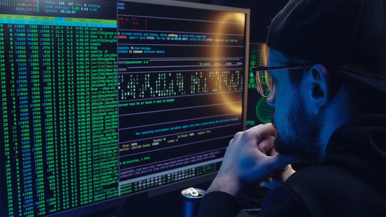 McAfee vende su división de ciberseguridad para empresas por 4,000 mdd