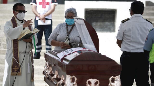Salud reporta 192,488 muertes por Covid-19 en México